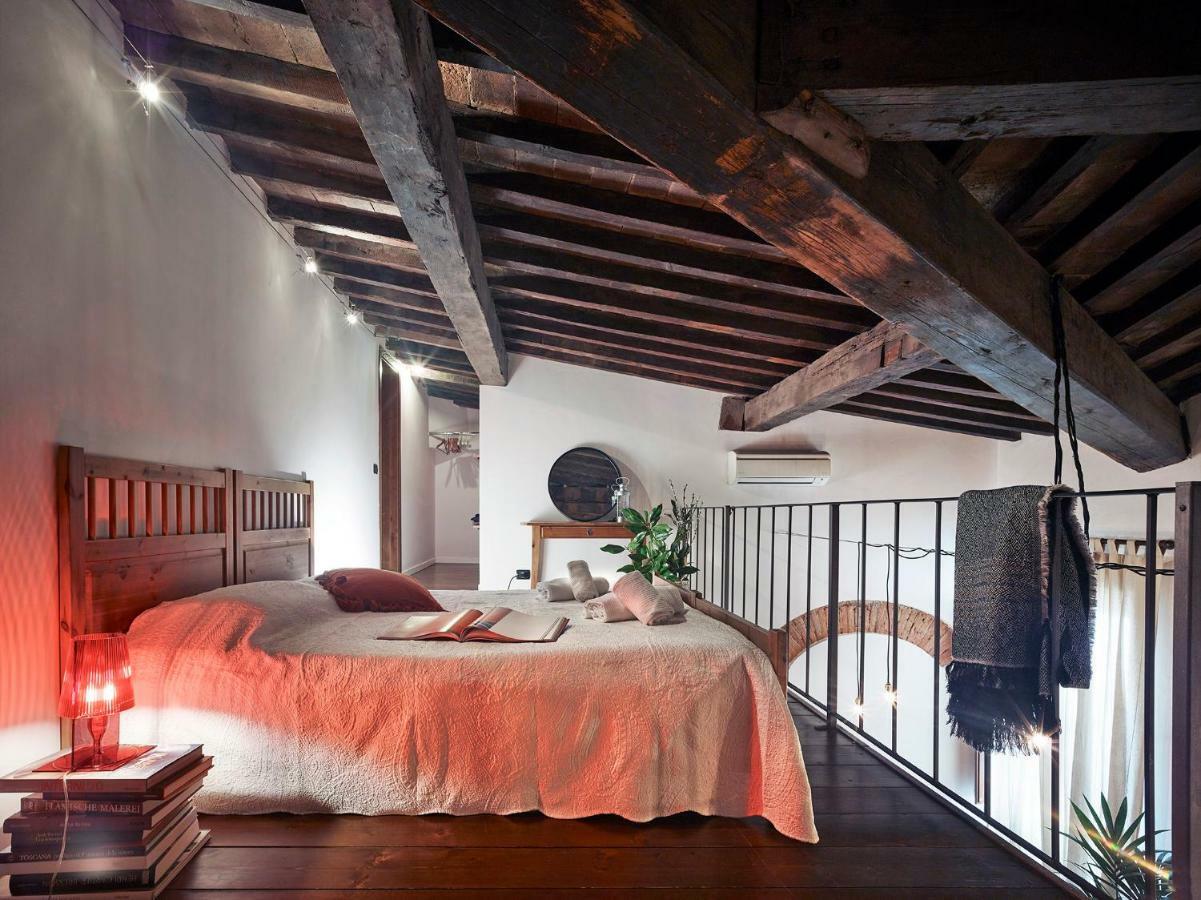 One Of A Kind Near The Duomo W/Balcony Palace Apt Firenze Bagian luar foto