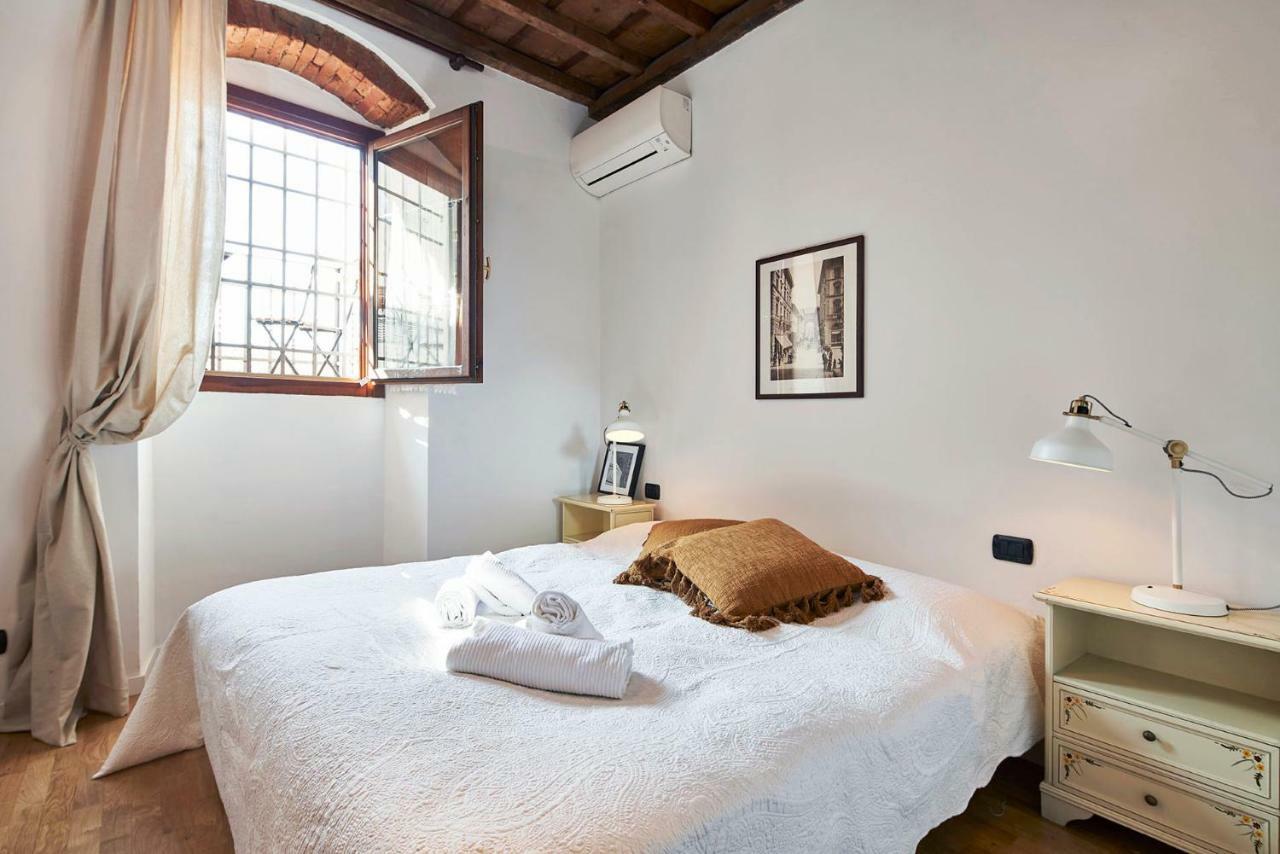 One Of A Kind Near The Duomo W/Balcony Palace Apt Firenze Bagian luar foto